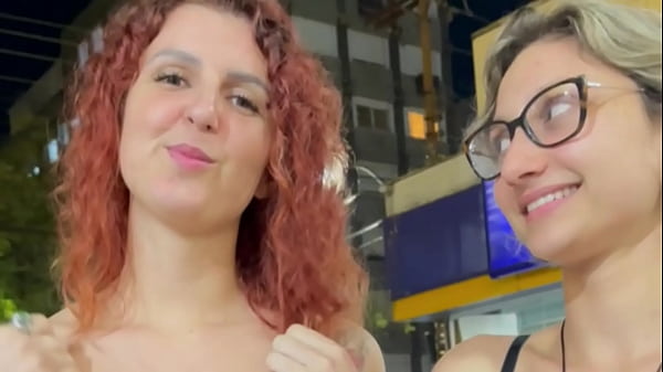 Duas pra dar conta de um delicioso negão