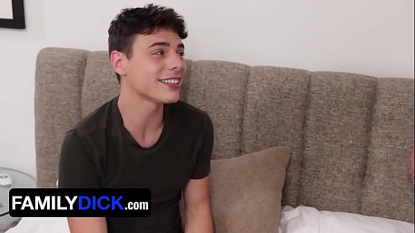 Familydick – Huge Muscular Stud Jax Phoenix Wraps His Plump Lips Around