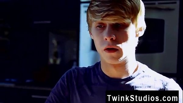 Gay clip of It’s a classic porno scene: a steamy pizza delivery guy,