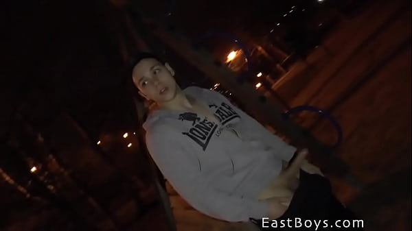 Handjob in Night Prague – Mickey Rush