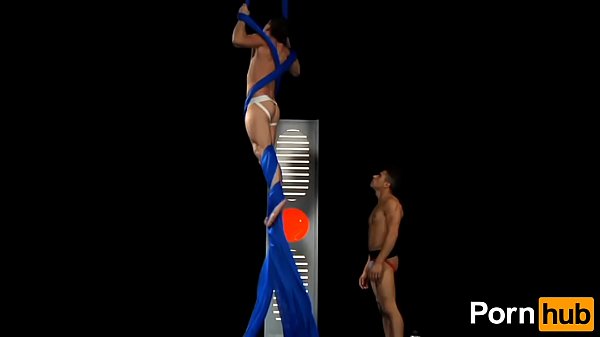 nghệ sĩ múa lụa