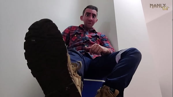 STEP GAY DAD – EAT RUBBER! – HOT DILF STEPUNCLE HAD A BAD DAY & WANTS YOU TO EAT & LICK HIS BOOTS!