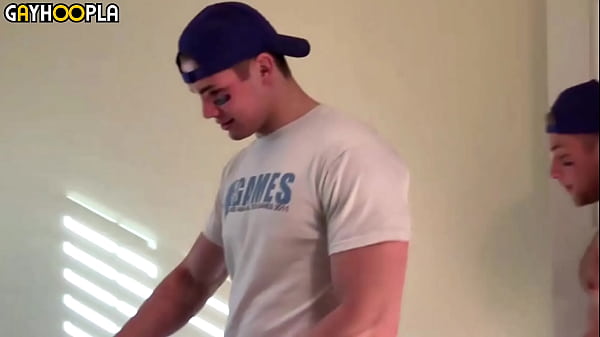 Slutty Gay Threesome – College Baseball Jocks Hookup After Practice.