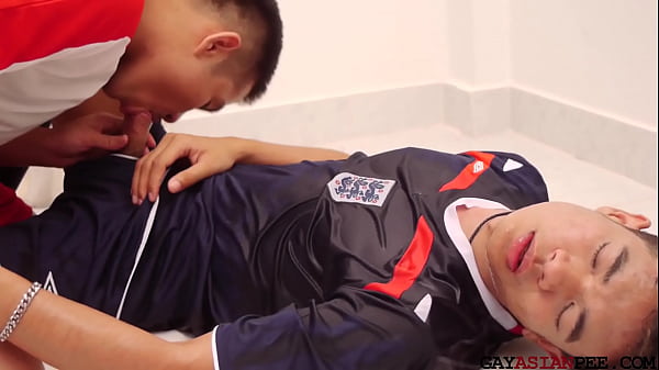 Asian stud barebacked by gay after sucking dick