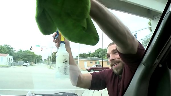 BAIT BUS – Johnny Parker Goes From Cleaning Windows To Fucking A Dude Real Quick