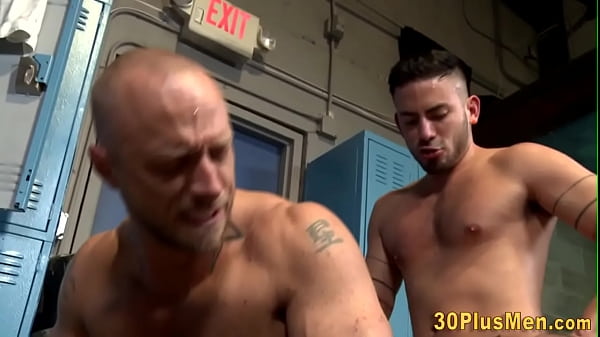 Horny Stud Bareback Fucks Guys Tight Ass Hardcore