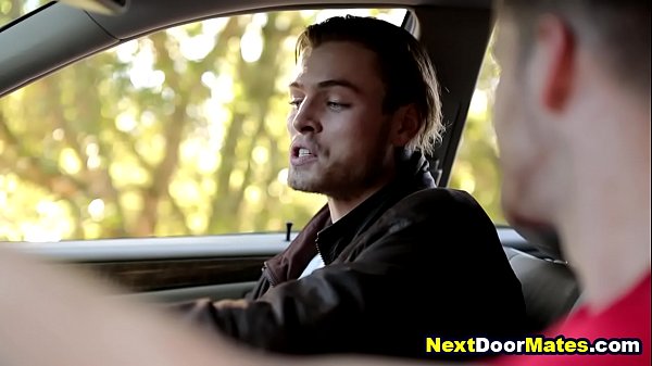 Lucky Jock Picks Up Hot Hitchhiker and Raw Fucks Him Outdoors