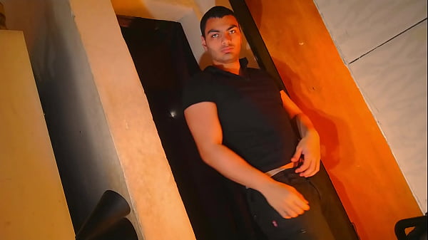 18cm Cock Solo Against Wall With Sexy Pelvic Thrust Strokes