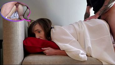 Stepdaughters ASS GETS STUCK in the air – Stepdad helps with BIG DICK