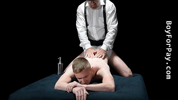 I Put More Pressure on My Slave’s Erect Nipples to Encourage Correct