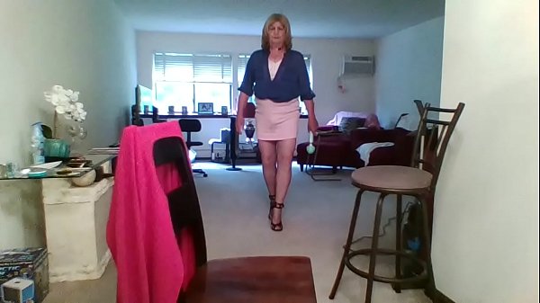 Horny Top Loves Big Cock
