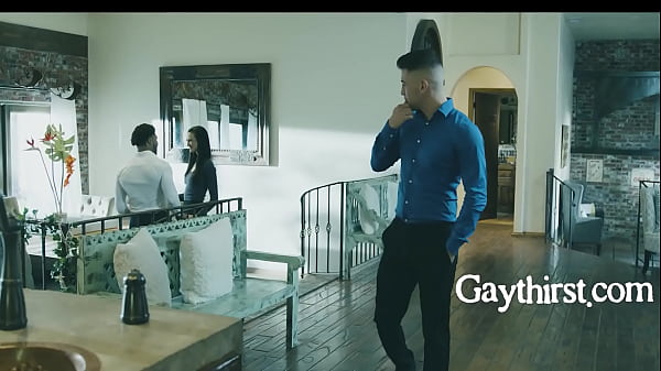 Straight Husband Fucks Gay Real Estate Agent