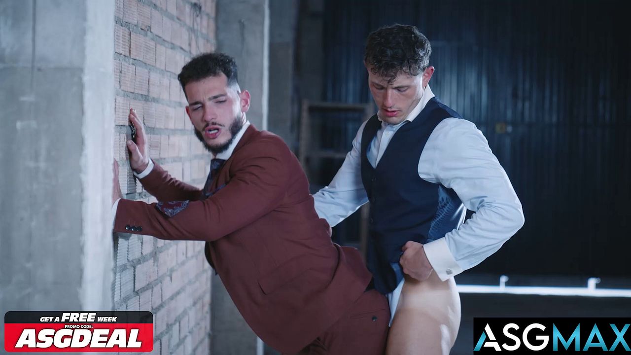Hunk Ryder Owens Big Dick Flip Fuck Initiation – No Mercy From the