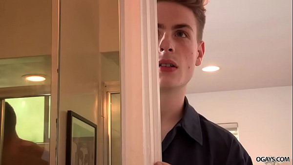Muscular Stud Fucks the Repair Man