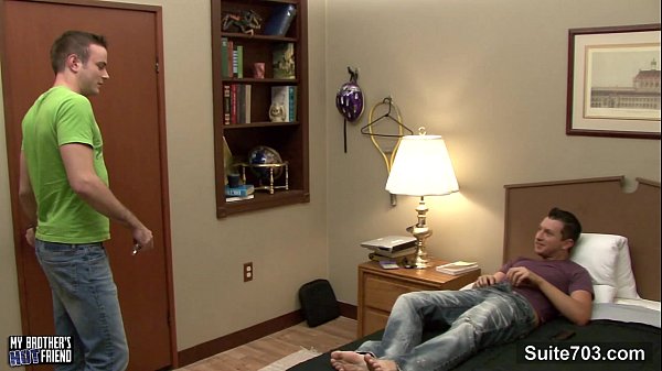 Horny Gay Gets Fucked and Jizzed