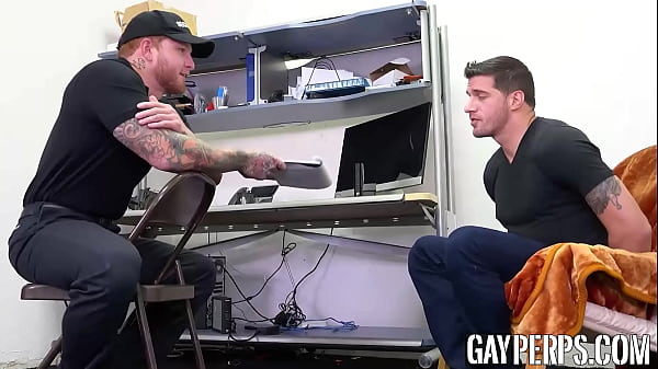 Hot Tattooed Guard Jeremiah Cruze Creampied in the Ass by