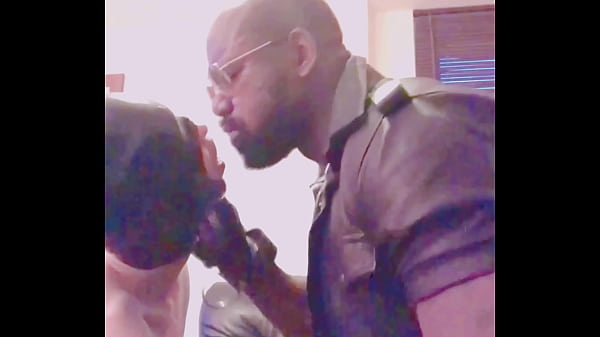 Interracial Muscle Bdsm Nippleplay Rimming Wank