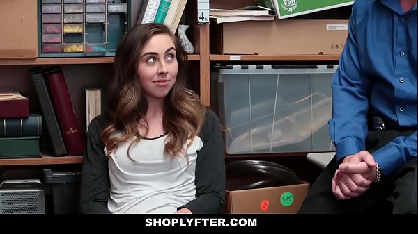 Shoplfyter – (lexi Lovell) Shoplyfting and Gets 2 Cocks